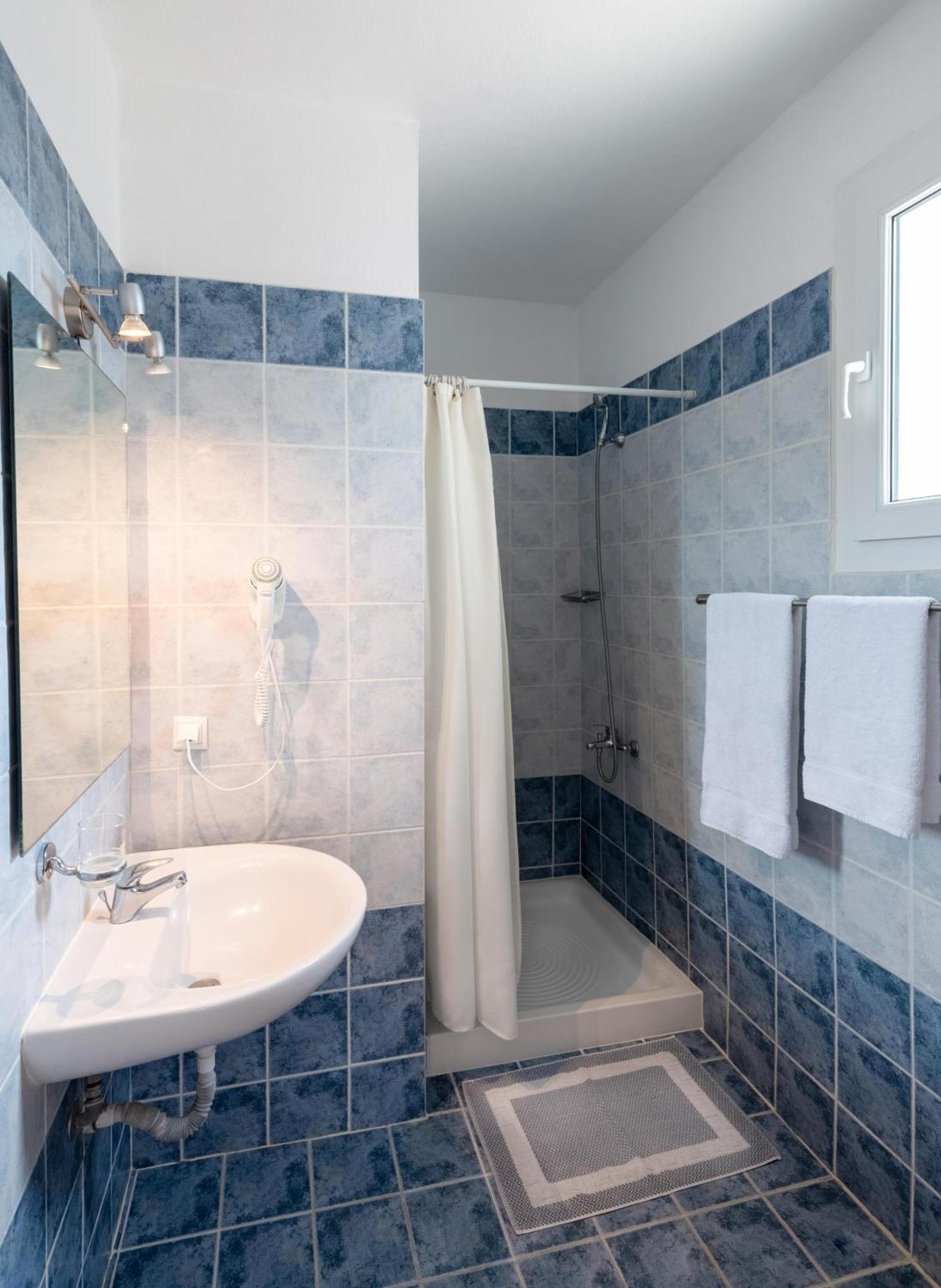 Aparthotel Ampelia Kassandra