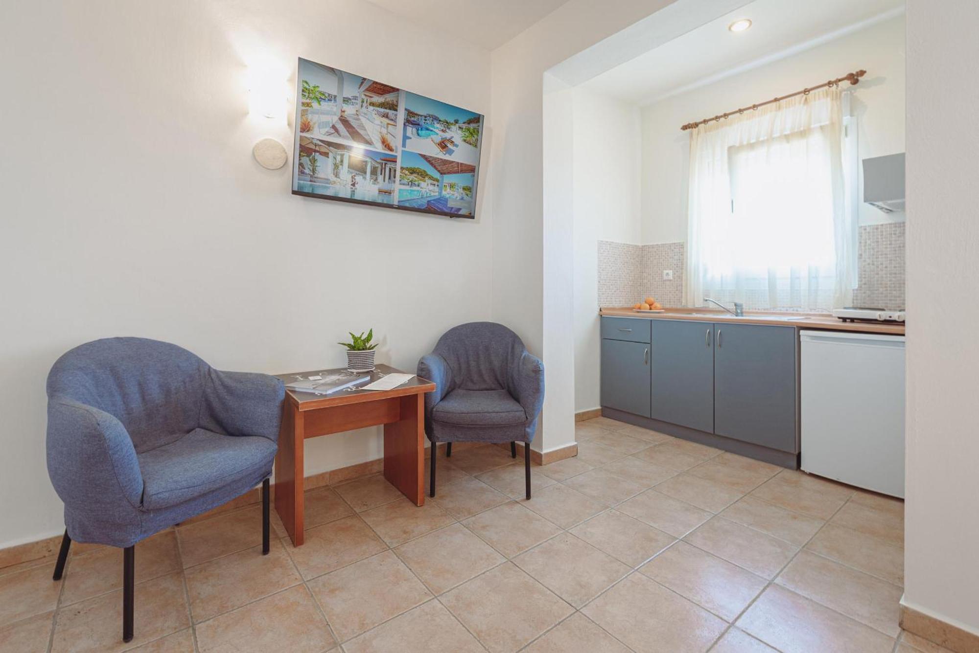 Aparthotel Ampelia Kassandra Chaniotis