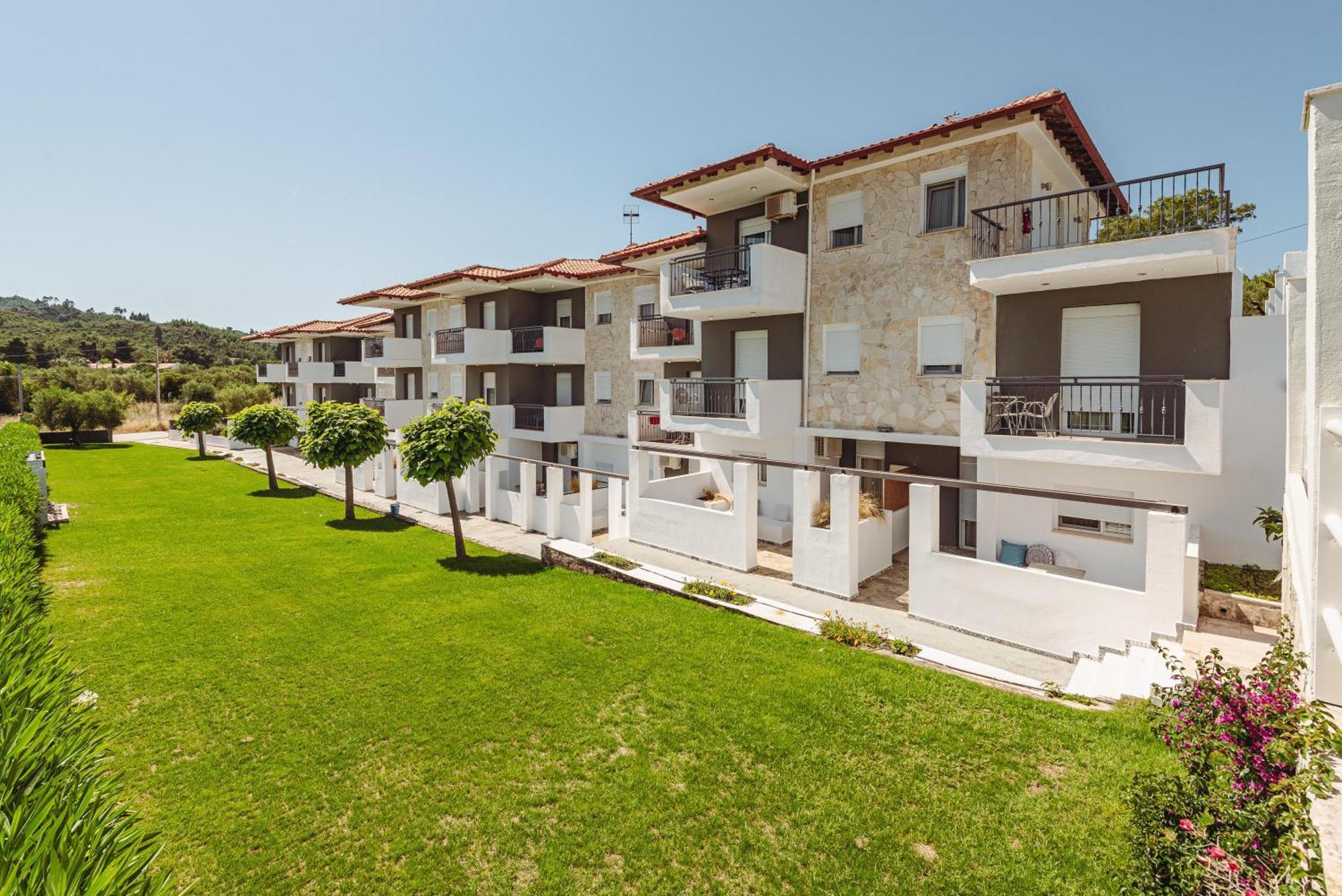 Ampelia Kassandra Apart Otel
